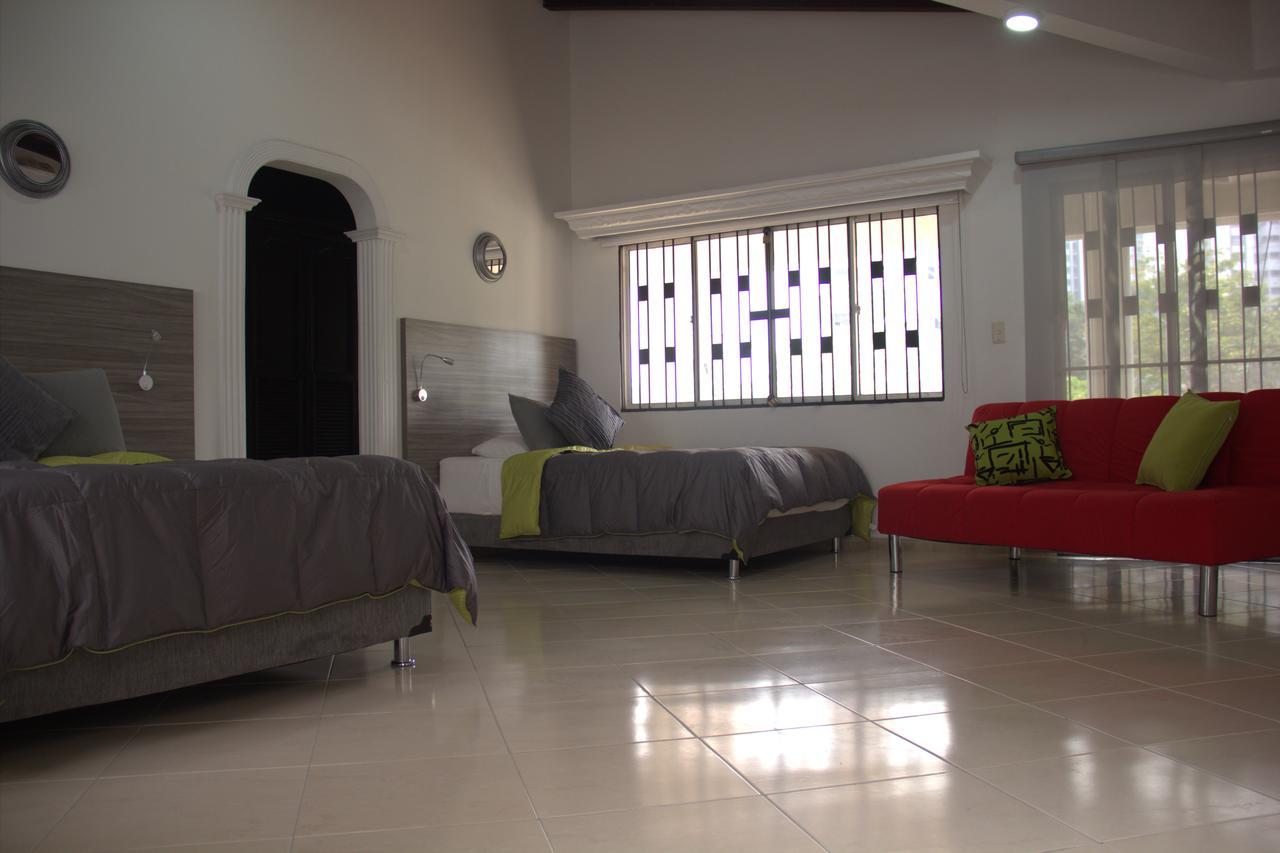 Hotel Premium House Floridablanca Exterior photo